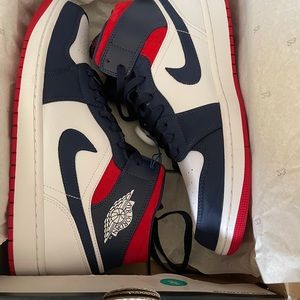 Meet your Posher, Benson